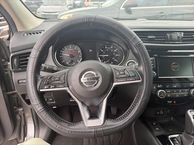 2021 Nissan Rogue Sport SL FWD Xtronic CVT