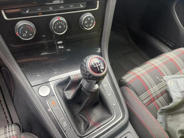 2017 Volkswagen Golf GTI Sport 4-Door