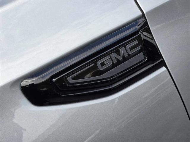 2024 GMC Yukon XL 4WD SLT