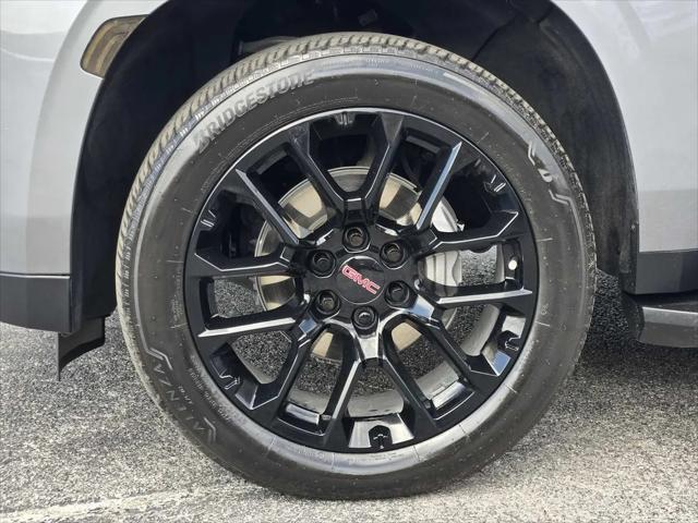 2024 GMC Yukon XL 4WD SLT