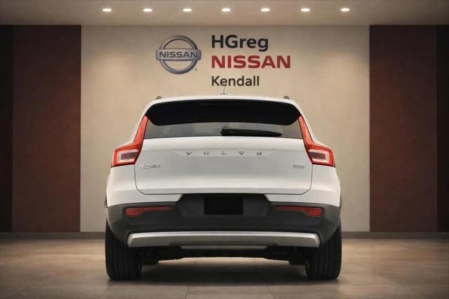 2024 Volvo XC40 B5 Core Bright Theme