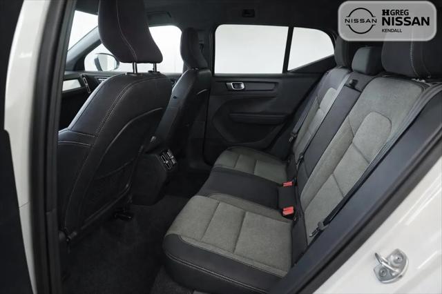 2024 Volvo XC40 B5 Core Bright Theme