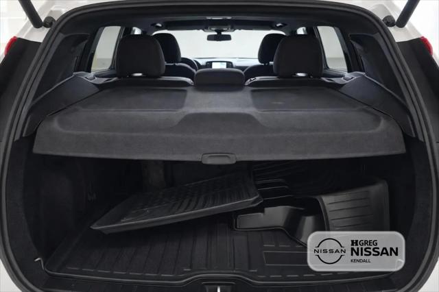 2024 Volvo XC40 B5 Core Bright Theme
