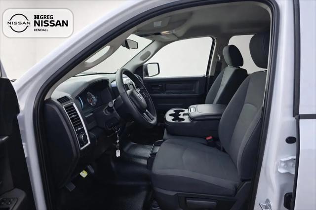 2022 Ram 1500 Classic Tradesman Crew Cab 4x4 5'7" Box