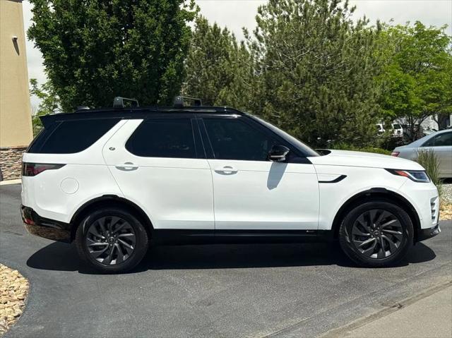 2022 Land Rover Discovery P360 S R-Dynamic