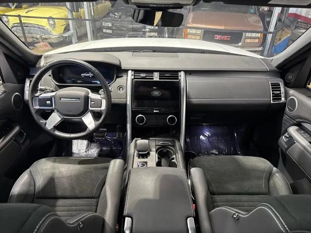 2022 Land Rover Discovery P360 S R-Dynamic