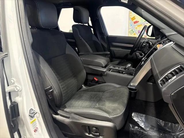 2022 Land Rover Discovery P360 S R-Dynamic