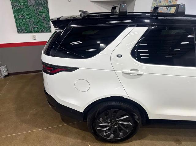 2022 Land Rover Discovery P360 S R-Dynamic