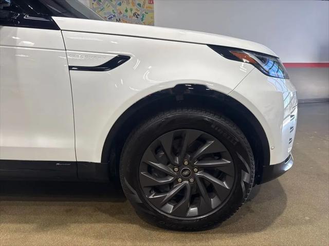 2022 Land Rover Discovery P360 S R-Dynamic