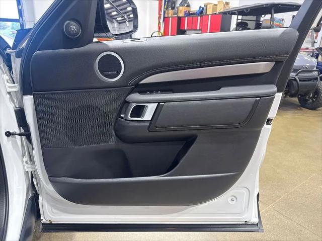 2022 Land Rover Discovery P360 S R-Dynamic