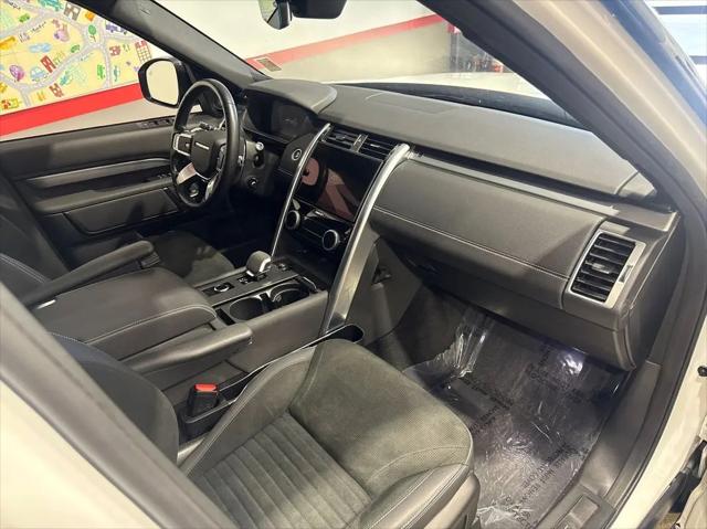 2022 Land Rover Discovery P360 S R-Dynamic