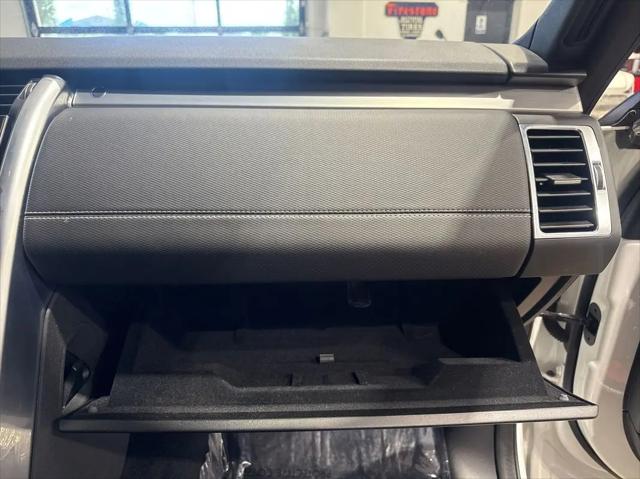 2022 Land Rover Discovery P360 S R-Dynamic