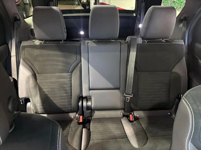 2022 Land Rover Discovery P360 S R-Dynamic