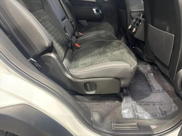 2022 Land Rover Discovery P360 S R-Dynamic