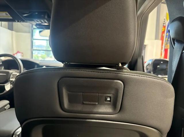 2022 Land Rover Discovery P360 S R-Dynamic