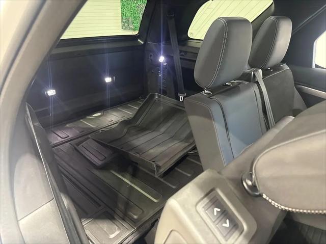 2022 Land Rover Discovery P360 S R-Dynamic