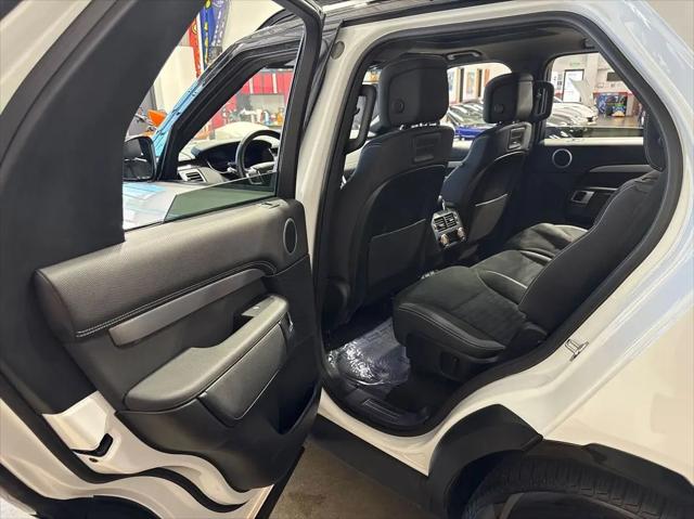 2022 Land Rover Discovery P360 S R-Dynamic