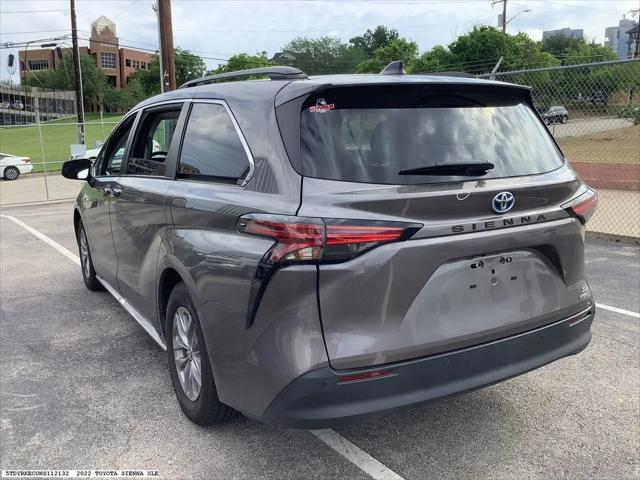 2022 Toyota Sienna XLE