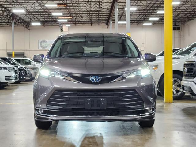 2022 Toyota Sienna XLE