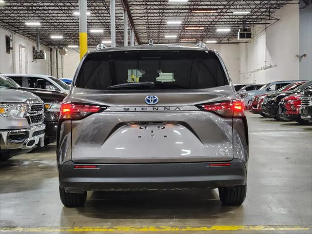 2022 Toyota Sienna XLE