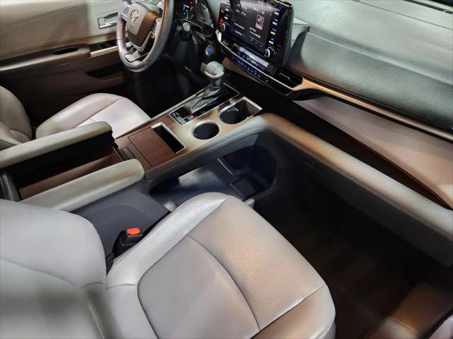 2022 Toyota Sienna XLE