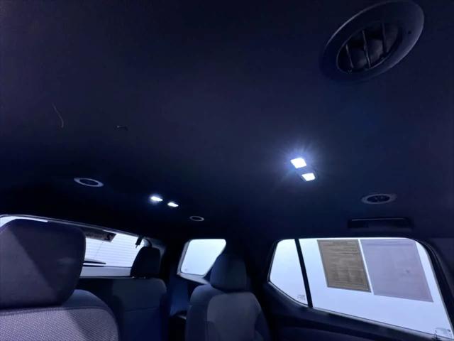 2022 Chevrolet Traverse AWD LT Cloth