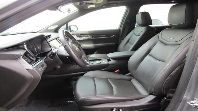 2025 Cadillac XT6 FWD Premium Luxury
