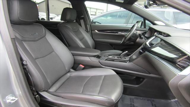 2025 Cadillac XT6 FWD Premium Luxury
