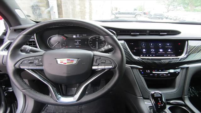 2025 Cadillac XT6 FWD Premium Luxury