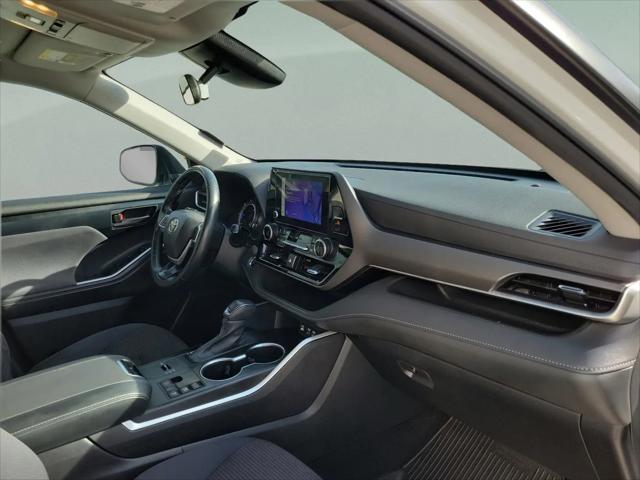 2023 Toyota Highlander Hybrid LE