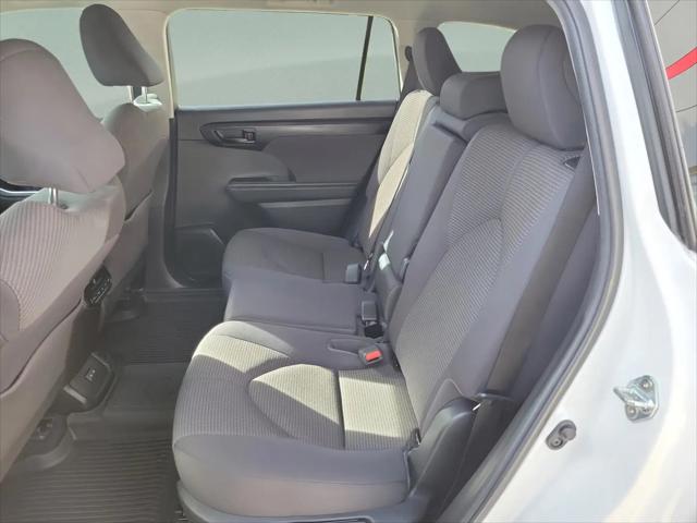 2023 Toyota Highlander Hybrid LE