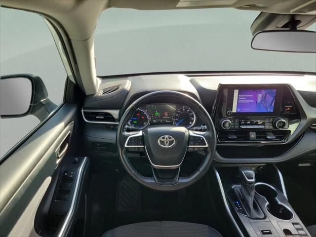 2023 Toyota Highlander Hybrid LE