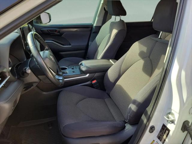 2023 Toyota Highlander Hybrid LE