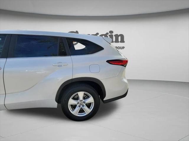 2023 Toyota Highlander Hybrid LE