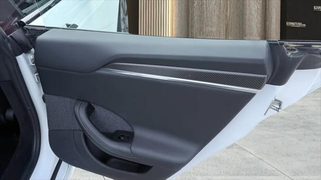 2022 Tesla Model S Plaid Tri Motor All-Wheel Drive