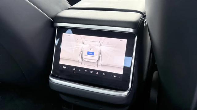 2022 Tesla Model S Plaid Tri Motor All-Wheel Drive