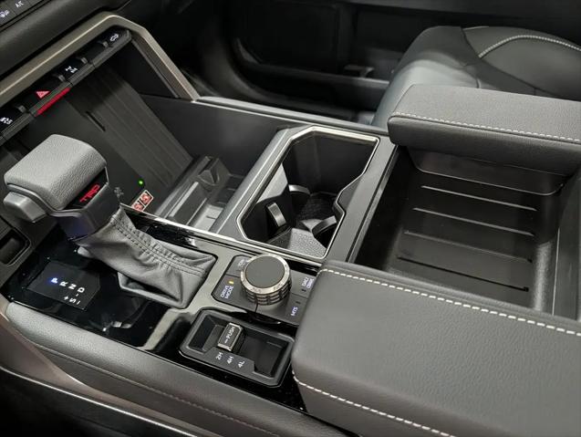 2026 Toyota Tundra Limited CrewMax 5.5' Bed