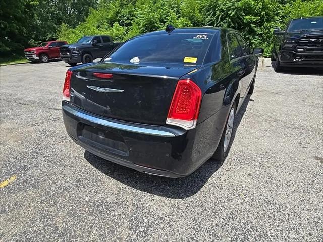 2017 Chrysler 300 Limited AWD
