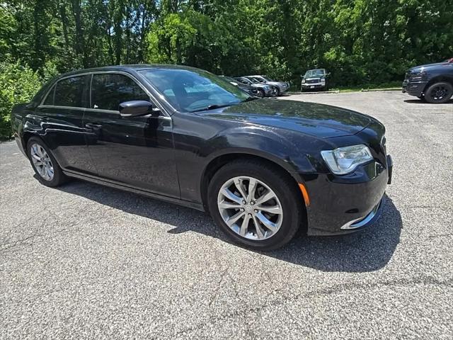 2017 Chrysler 300 Limited AWD