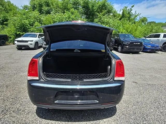 2017 Chrysler 300 Limited AWD