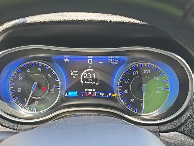 2017 Chrysler 300 Limited AWD