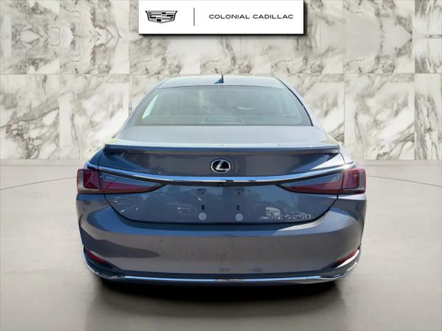 2021 Lexus ES 250 Luxury