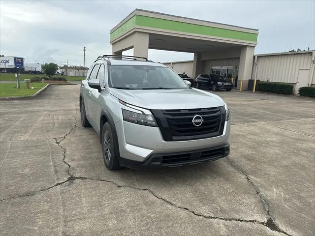 2024 Nissan Pathfinder SV FWD
