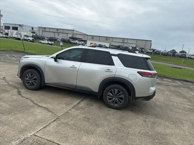 2024 Nissan Pathfinder SV FWD