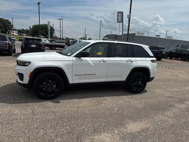 2023 Jeep Grand Cherokee Altitude 4x4