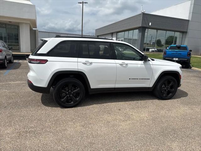 2023 Jeep Grand Cherokee Altitude 4x4
