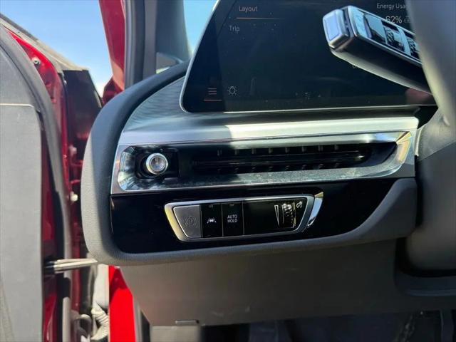 2025 Cadillac iQ Luxury 3 RWD