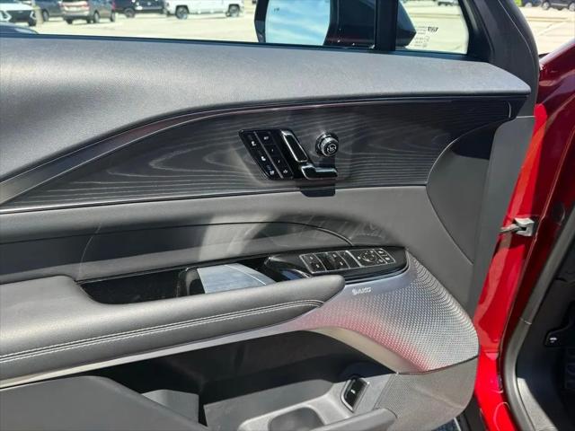 2025 Cadillac iQ Luxury 3 RWD