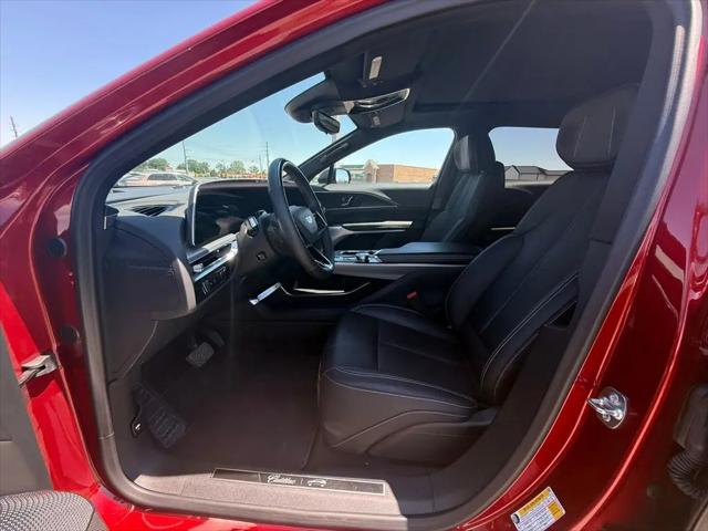 2025 Cadillac iQ Luxury 3 RWD