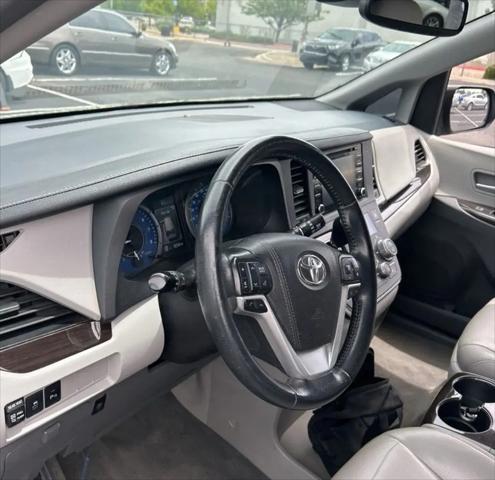 2019 Toyota Sienna XLE Premium 8 Passenger